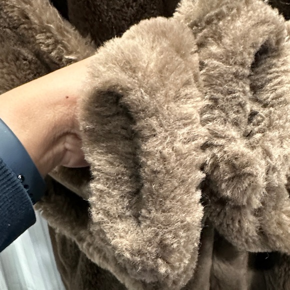 #526 Coastlines Cozy Brown Teddy Jacket - Picture 7 of 11